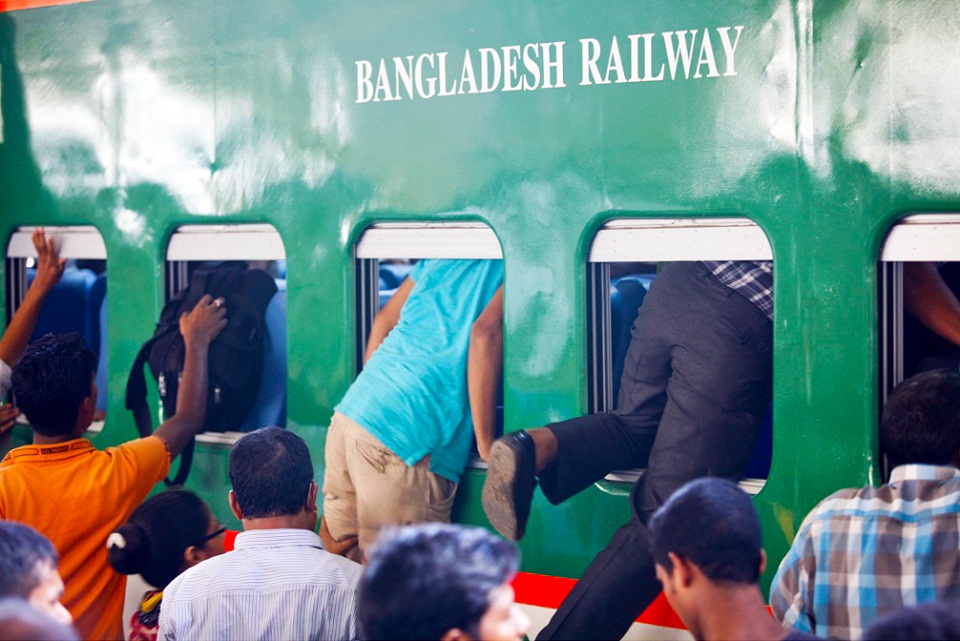 ট্রেন আইলোরে... ছবি: জীবন আহমেদ